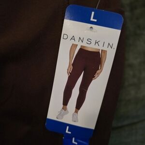 Danskin Burgundy Leggings Large